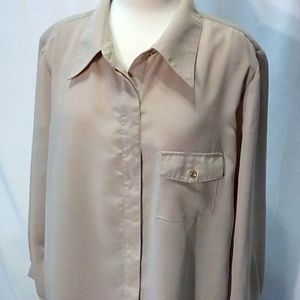 DG2 Diane Gilman Size 1X light tan blouse